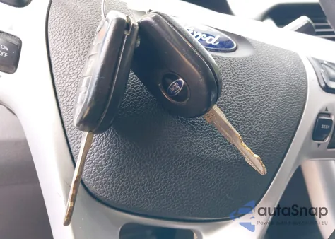 2011 Ford Edge Se z USA, uszkodzony, nr VIN 2FMDK3GC4BBA24943